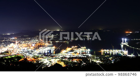 [長崎縣]從弓張岳展望台看到的佐世保港夜景 98868746