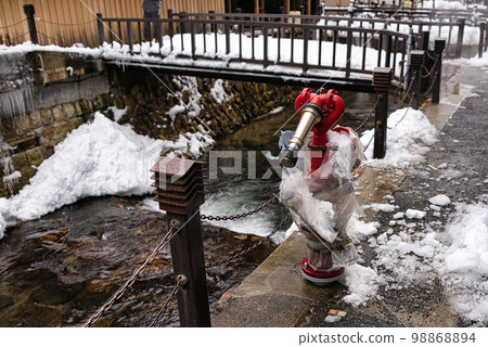 Hot spring town fire hydrant 98868894
