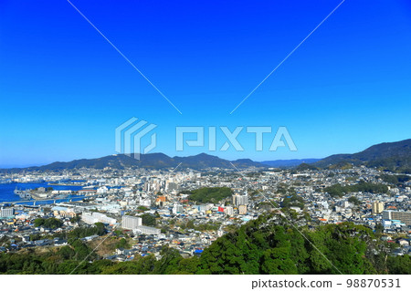 [Nagasaki Prefecture] Sunny Sasebo Port seen from Tenjinyama Observatory 98870531