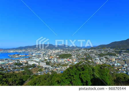 [Nagasaki Prefecture] Sunny Sasebo Port seen from Tenjinyama Observatory 98870544