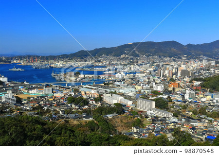 [Nagasaki Prefecture] Sunny Sasebo Port seen from Tenjinyama Observatory 98870548