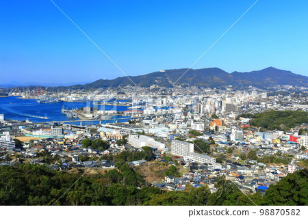 [Nagasaki Prefecture] Sunny Sasebo Port seen from Tenjinyama Observatory 98870582