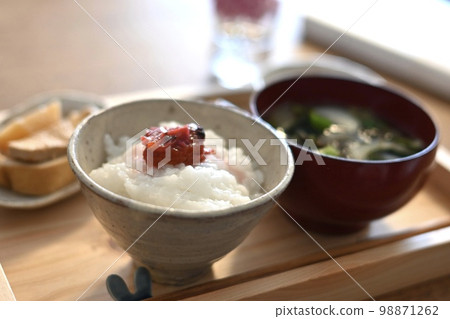 Rice porridge 98871262