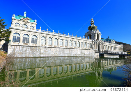 [佐賀縣]對稱的有田瓷器公園 98872314