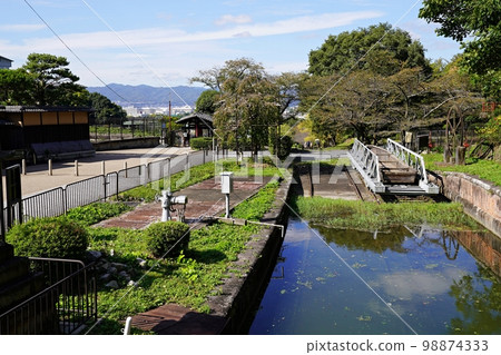 Kyoto Keage Incline Keage Boat Reservoir and Urban Area (Keage Boat/Bogie) (Autumn) 98874333