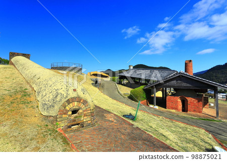 [Nagasaki Prefecture] Hasami Yakimono Park (World Kiln Plaza) in sunny weather 98875021
