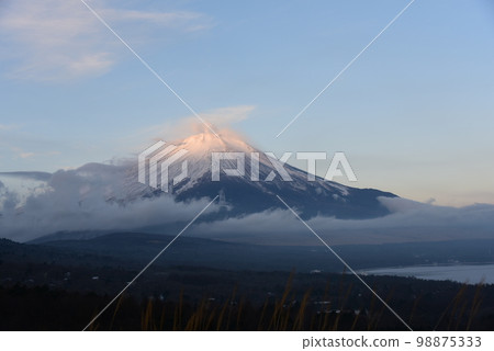 富士山和山中湖子 富士山和山中湖子 98875333