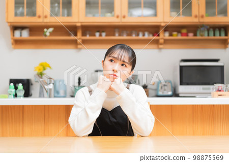 Young women suffering 98875569