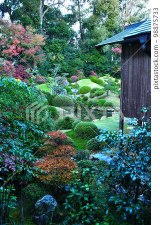 Yongtang Temple Garden 98875733