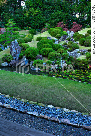 Yongtang Temple Garden 98875746
