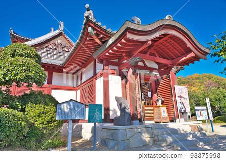 [Innoshima Suigun Castle] Innoshima Nakasho Town, Onomichi City, Hiroshima Prefecture 98875998