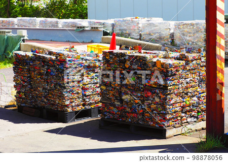 Pressed empty cans Steel cans (C press) Pressed empty cans Steel cans (C press) 98878056