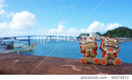 沖繩縣本部町沖繩海和志佐渡口港 98879972