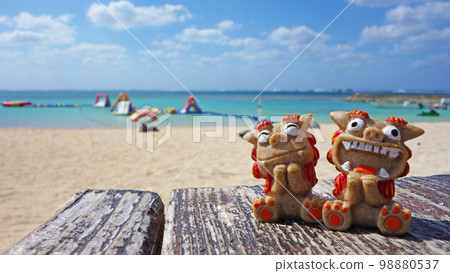 Okinawa Sea and Shisa Zanpa Beach, Yomitan Village, Okinawa Prefecture Okinawa Sea and Shisa Zanpa Beach, Yomitan Village, Okinawa Prefecture 98880537