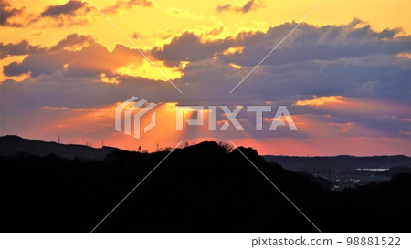 A beautiful glowing sunset. A beautiful glowing sunset. 98881522