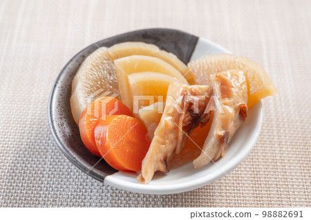 Boiled vitamin chikuwa and root vegetables Boiled vitamin chikuwa and root vegetables 98882691