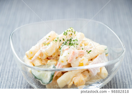 通心粉沙拉。 98882818