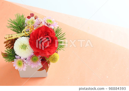 Flower arrangement of New Year 98884393