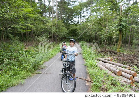 Breeding siblings Breeding siblings 98884901