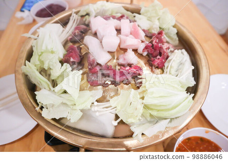 grilled beef and grilled pork, grilled beef in the oven or Thai barbecue or Thai grill pork in the oven grilled beef and grilled pork, grilled beef in the oven or Thai barbecue or Thai grill pork in the oven 98886046
