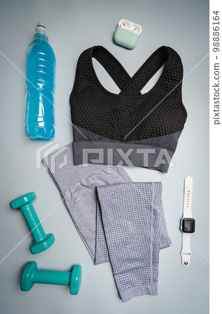 Workout flat-lay with sport wear 98886164