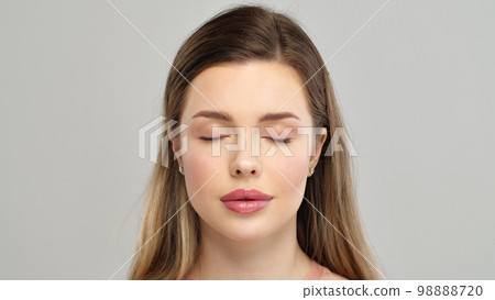 Woman Face Close Up Beauty Portrait. Female Model Poses Stock Photo - Image  of care, modern: 130886798