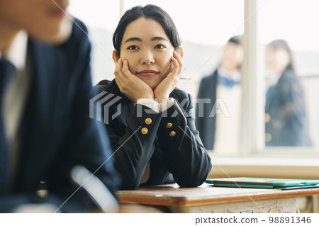 A high school girl who has a crush 98891346