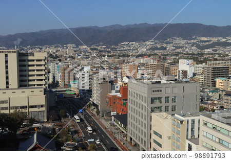 西宮市六谷寺町附近的建築物 98891793