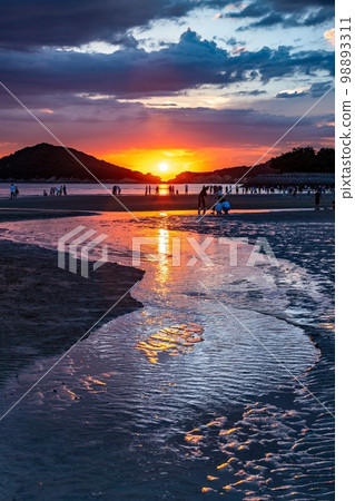 Sunset on Mother Beach 98893311