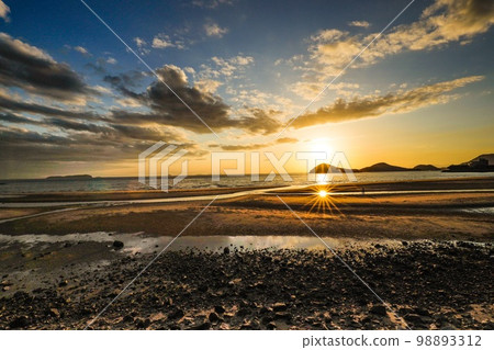 Sunset on Mother Beach 98893312