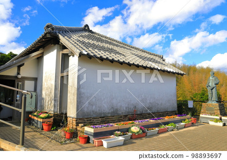 [Nagasaki Prefecture] Father de Rotz Memorial Hall in Sunny Weather (Ishizumi Shitsu Village) 98893697