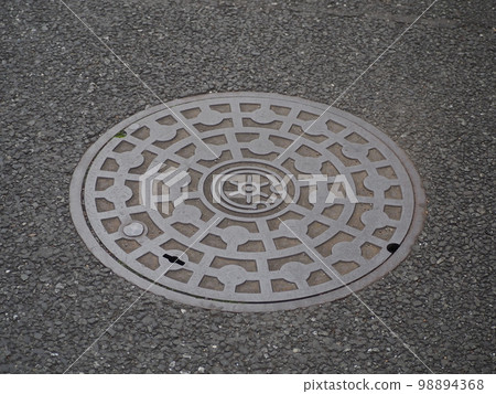 Manhole Manhole 98894368
