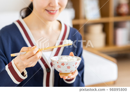 吃米的一個少婦 98895800