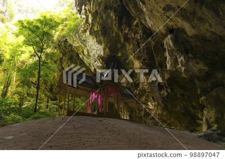 The Kuhakaruhat pavilion in the Phraya Nakhon Cave at Prachuap Khiri Khan, Thailand The Kuhakaruhat pavilion in the Phraya Nakhon Cave at Prachuap Khiri Khan, Thailand 98897047