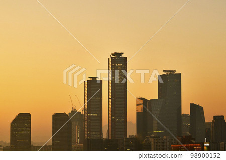 Sunrise, Seoul International Finance Center, Federation of Korean Industries, LG Twin Towers, Securities District, Yeouido, Yeongdeungpo-gu, Seoul Sunrise, Seoul International Finance Center, Federation of Korean Industries, LG Twin Towers, Securities District, Yeouido, Yeongdeungpo-gu, Seoul 98900152