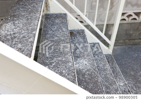 outdoor staircase for apartments, corporations 98900305