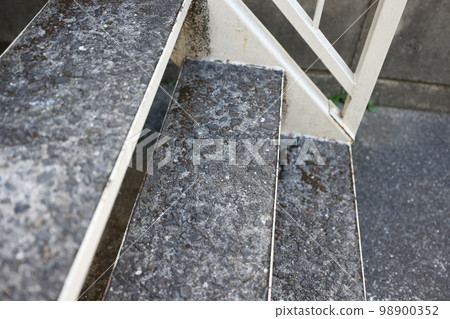 outdoor staircase for apartments, corporations 98900352