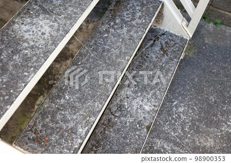 outdoor staircase for apartments, corporations 98900353