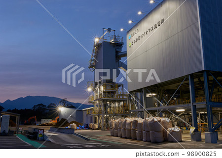 Satsuma-cho Biomass Power Plant and Mt. Shibi Satsuma-cho Biomass Power Plant and Mt. Shibi 98900825