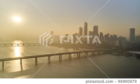 首爾特別市永登浦區汝矣島證券區LG雙子塔韓國產業聯合會首爾國際金融中心63號樓Sunrise 首爾特別市永登浦區汝矣島證券區LG雙子塔韓國產業聯合會首爾國際金融中心63號樓Sunrise 98900979