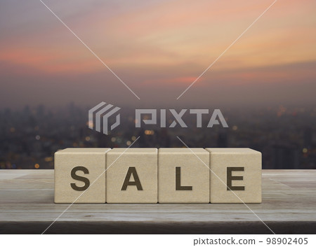 Business sales and discounts concept 98902405