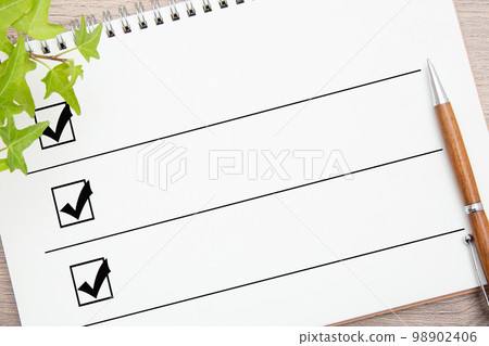 Checklist and ballpoint pen 98902406