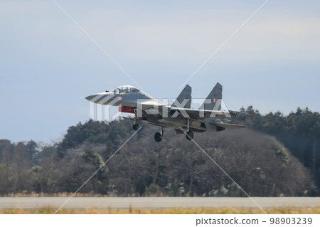 Indian Air Force Sukhoi Su-30MKI landing Indian Air Force Sukhoi Su-30MKI landing 98903239