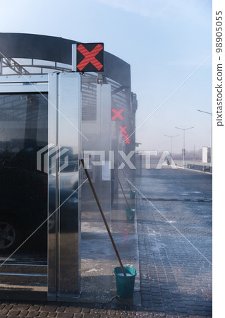 Icons on self car washing station 98905055