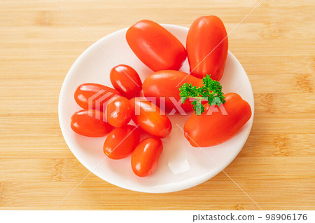 用於生食和加工的 Angele 西紅柿 用於生食和加工的 Angele 西紅柿 98906176