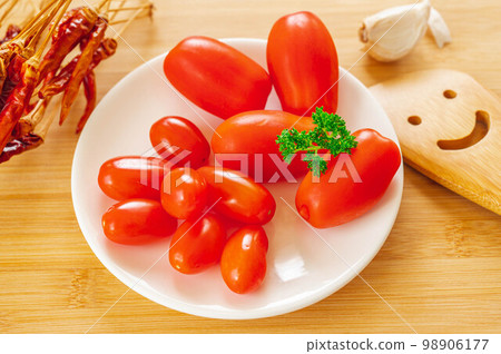 用於生食和加工的 Angele 西紅柿 用於生食和加工的 Angele 西紅柿 98906177