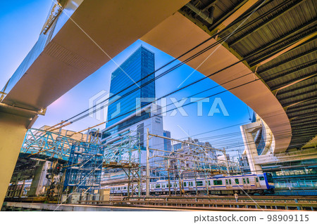 Yokohama cityscape in Japan View of Yokohama Station, JR Yokohama Tower, trains, etc. Yokohama cityscape in Japan View of Yokohama Station, JR Yokohama Tower, trains, etc. 98909115