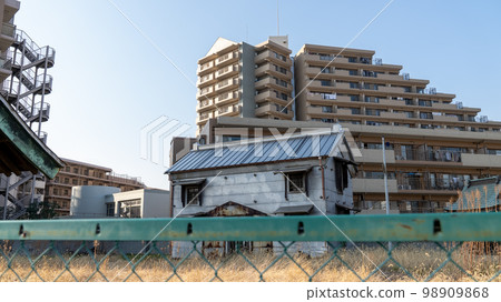 V City Soka shrine and housing complex 98909868