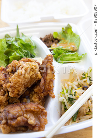 炒飯盒 98909907