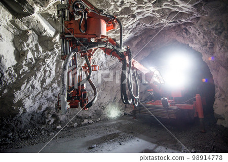 Underground Jumbo Drill Equipment. drilling machine in the mine Underground Jumbo Drill Equipment. drilling machine in the mine 98914778